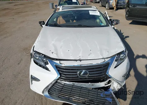 2017 Lexus Es 350 z USA, uszkodzony, nr VIN 58ABK1GG3HU077904